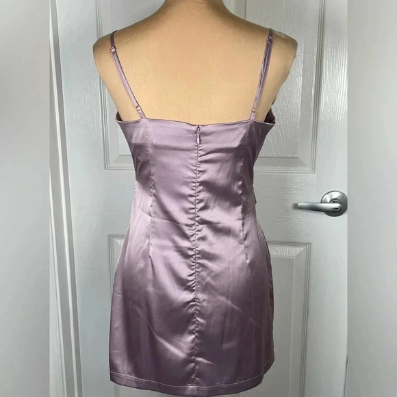 ✨ Molly Green‎ Addison Satin Mini Dress New Small - Picture 4 of 6